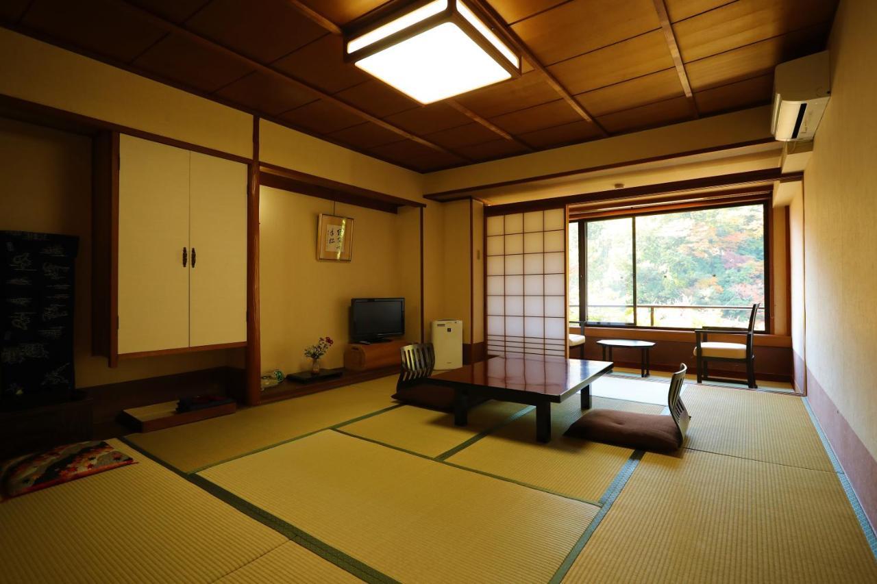 Momijiya Honkan Takaosansou Kyoto Buitenkant foto